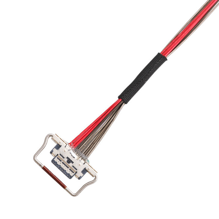 Микрокоаксиальный кабель LVDS с длиной в 150 мм, соединитель I-PEX с шириной 0,4 мм, идентифицированный как 20633-310T-01S