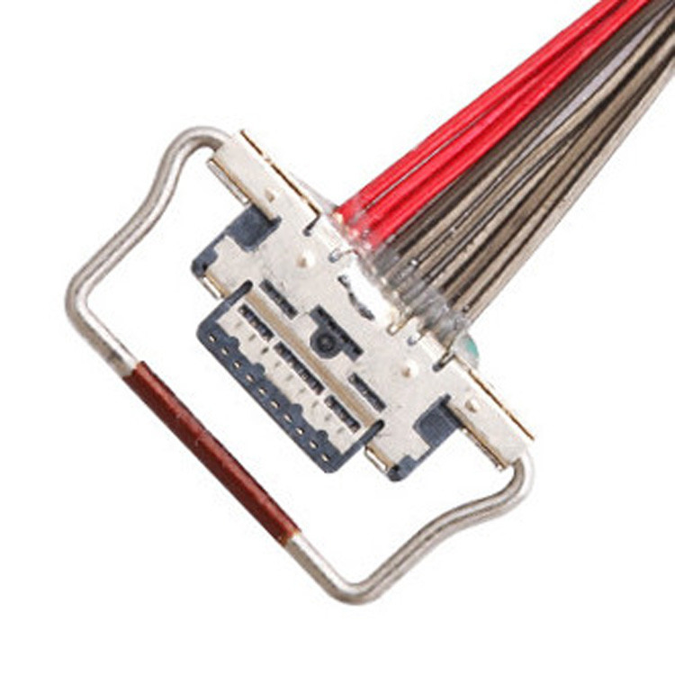 Микрокоаксиальный кабель LVDS с длиной в 150 мм, соединитель I-PEX с шириной 0,4 мм, идентифицированный как 20633-310T-01S